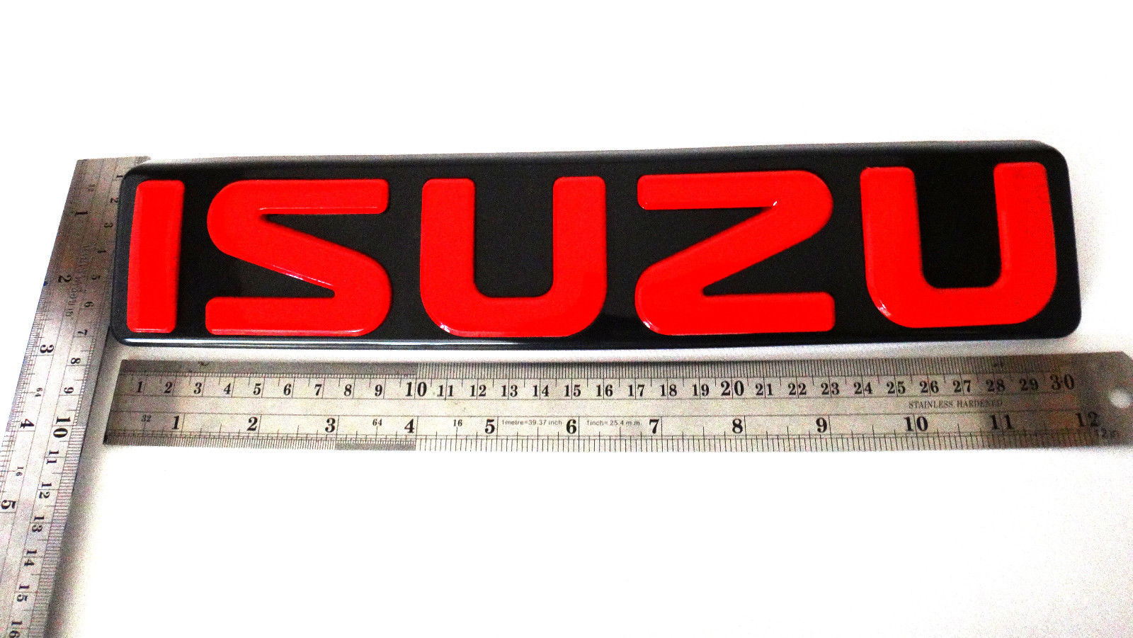 LOGO FRONT RED ISUZU EMBLEM FOR ALL NEW ISUZU DMAX D MAX 2012 TRUCK