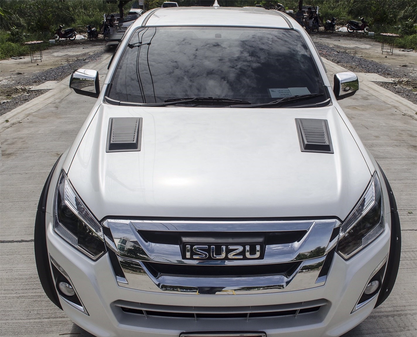 holden rodeo bonnet scoop