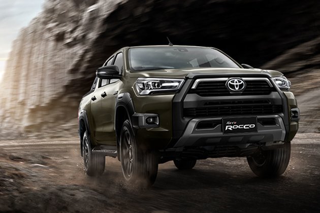 優れた♪TOYOTA HILUX REVO ハード プロテクター ロールシャッター式 手動 トノカバー ハイラックス GUN125 プロテクター 荷台カバー 鍵付 Toyota Hilux Revo wind deflectors - Pickup Attitude